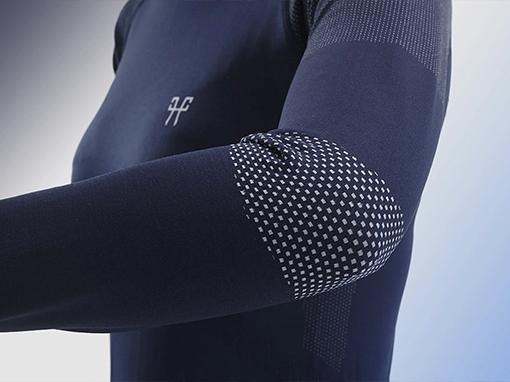 Remera deportiva sin costuras con tela neoprene